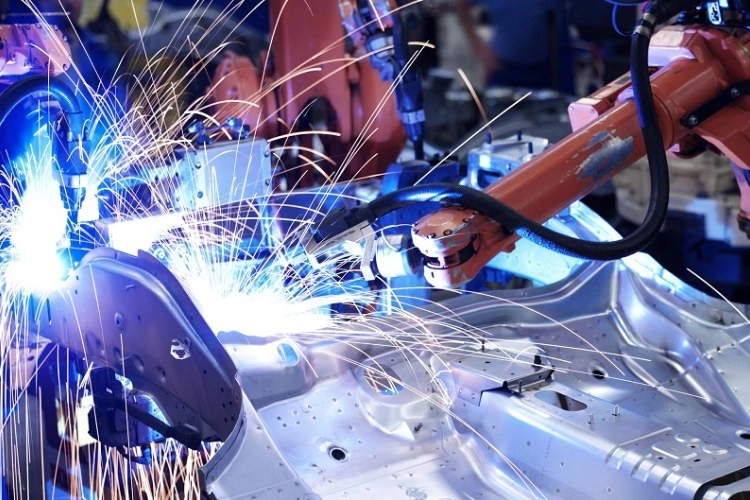 Jak usprawnić procesy spawalnicze w firmie?